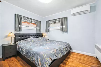 1097 Carll Drive, Bay Shore, NY 11706 - Photo 9