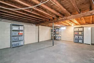 1097 Carll Dr, Bay Shore, NY 11706 - Photo 23