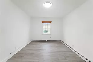 181 S Alleghany Ave, Lindenhurst, NY 11757 - Photo 19