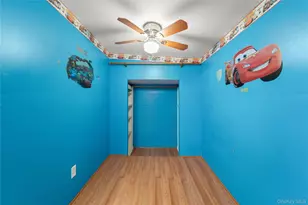 181 S Alleghany Ave, Lindenhurst, NY 11757 - Photo 15