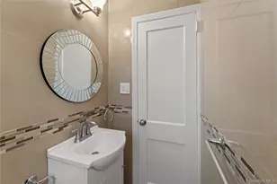 181 S Alleghany Ave, Lindenhurst, NY 11757 - Photo 21