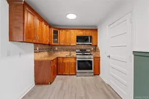 181 S Alleghany Ave, Lindenhurst, NY 11757 - Photo 11