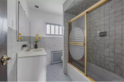 48 Lawrence Street, New Hyde Park, NY 11040 - Photo 11