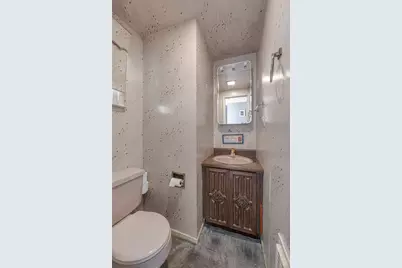 48 Lawrence Street, New Hyde Park, NY 11040 - Photo 13