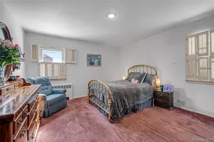 48 Lawrence St, New Hyde Park, NY 11040 - Photo 9