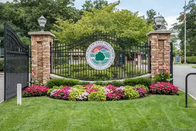 110 Birch Drive, East Hills, NY 11576 - Photo 29