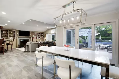 110 Birch Drive, East Hills, NY 11576 - Photo 9