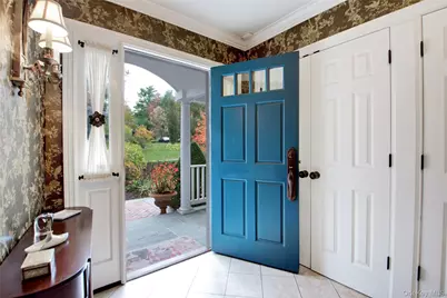 110 Birch Drive, East Hills, NY 11576 - Photo 3