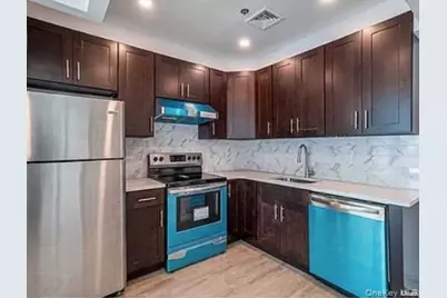 88-56 162nd Street #2D, Jamaica, NY 11432 - Photo 3