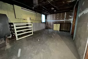 24 Lorraine Blvd, Poughkeepsie, NY 12603 - Photo 11