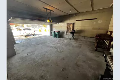 24 Lorraine Boulevard, Poughkeepsie, NY 12603 - Photo 9