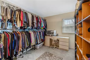 35 High Hills Ln, Huntington Station, NY 11746 - Photo 29