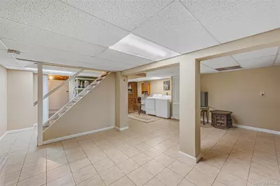 35 High Hills Lane, Huntington Station, NY 11746 - Photo 31