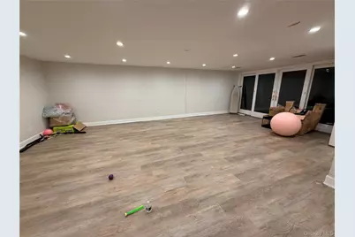 48 Robin Lane, Plainview, NY 11803 - Photo 3