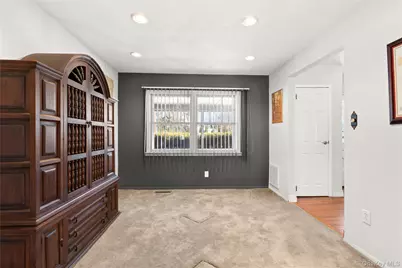 24 King Avenue, Melville, NY 11747 - Photo 15