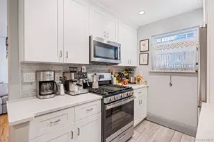 73 Fair Harbor Dr, Patchogue, NY 11772 - Photo 9