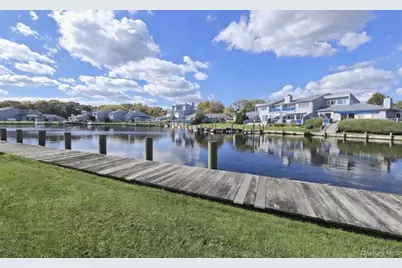 73 Fairharbor Drive #73, Patchogue, NY 11772 - Photo 17