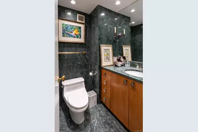 188 E 70th Street #8B, New York, NY 10021 - Photo 3