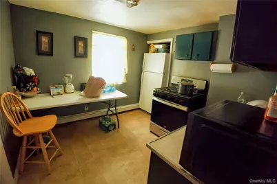 26 Palm Road, Rocky Point, NY 11778 - Photo 5