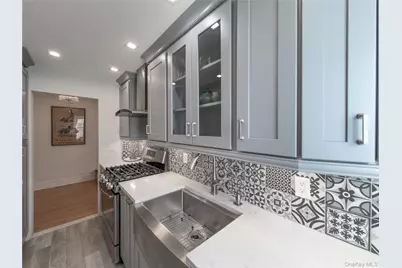 4 Park Lane #2C, Mount Vernon, NY 10552 - Photo 9