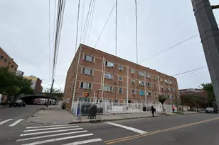 168-66 93rd Ave, Jamaica, NY 11433 - Photo 3