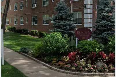 3 Roslyn Heights Streets #1 G, Roslyn Heights, NY 11577 - Photo 7