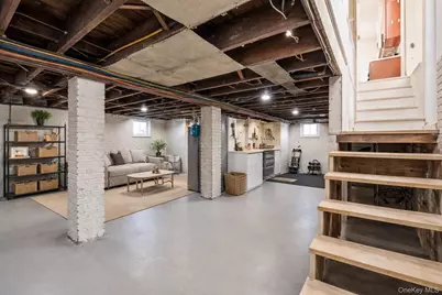 161 Wallace Street, Freeport, NY 11520 - Photo 31