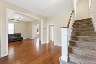 161 Wallace St, Freeport, NY 11520 - Photo 7