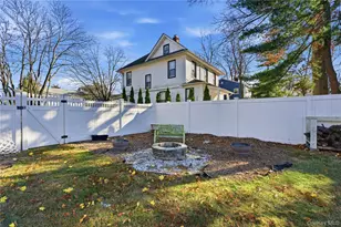 161 Wallace St, Freeport, NY 11520 - Photo 35