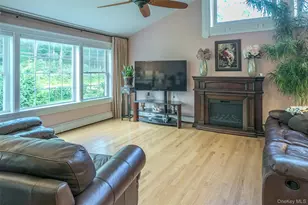 300 Mountain Lodge Rd, Monroe, NY 10950 - Photo 11