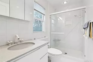 982 Clark Pl, Woodmere, NY 11598 - Photo 31