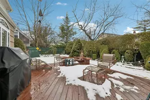 982 Clark Pl, Woodmere, NY 11598 - Photo 39