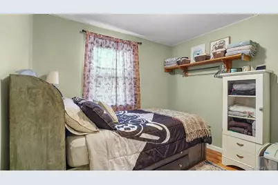 100 Elizabeth Street, Floral Park, NY 11001 - Photo 15