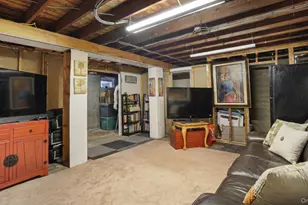 100 Elizabeth St, Floral Park, NY 11001 - Photo 17