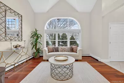 3158 Stoneleigh Court, Yorktown Heights, NY 10598 - Photo 3