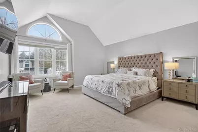 3158 Stoneleigh Court, Yorktown Heights, NY 10598 - Photo 15