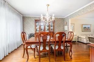 16 Wright Rd, Rockville Centre, NY 11570 - Photo 5