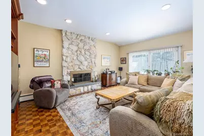 16 Wright Road, Rockville Centre, NY 11570 - Photo 9