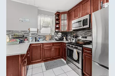 4613 Carpenter Avenue, Bronx, NY 10470 - Photo 7