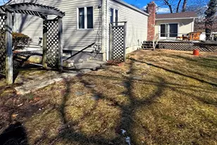 16 Hempstead St, Holtsville, NY 11742 - Photo 35