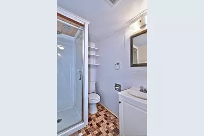 16 Hempstead Street, Holtsville, NY 11742 - Photo 33