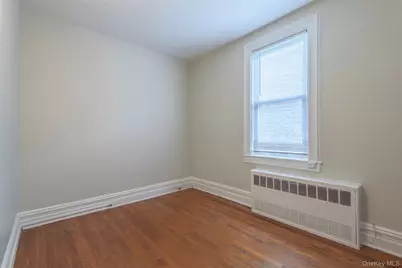 2807 Newtown Avenue #2nd Floor, Astoria, NY 11102 - Photo 19