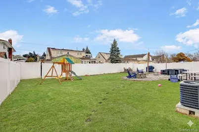 1031 Jefferson Street, Baldwin, NY 11510 - Photo 45