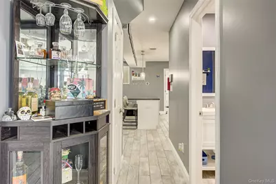 1031 Jefferson Street, Baldwin, NY 11510 - Photo 19