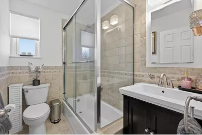 360 Stewart Avenue #2B, Garden City, NY 11530 - Photo 7