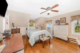 25 Old Mill Rd, Merrick, NY 11566 - Photo 13