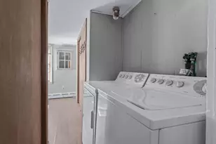 442 Oakwood Rd, Huntington Station, NY 11746 - Photo 9