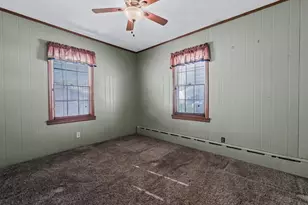 442 Oakwood Rd, Huntington Station, NY 11746 - Photo 13