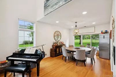 186 Windwatch Drive, Hauppauge, NY 11788 - Photo 5