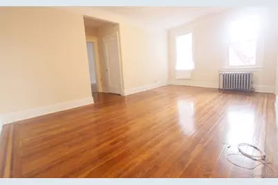 477 Merrick Road, Lynbrook, NY 11563 - Photo 3